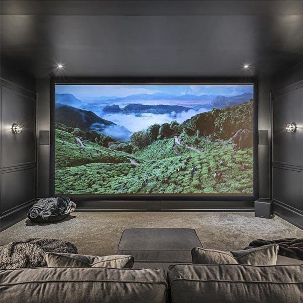 4K Projector screen and wall speakers
